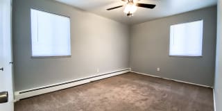 Maple Eastlake Apartments Gallery 8