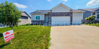 Summer Special: Now only $2,795 a month (regularly $2,950/month)! 4-Bedroom Ranch Home with Finished Basement & 3-Car Garage Gallery 1