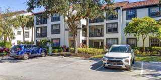 ** FAIRWAY PRESERVE ** 2 BED / 2 BATH CONDO - PET OK! – NORTH NAPLES - ANNUAL RENTAL Gallery 1