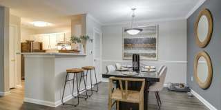 The Grove at Greenleaf Gallery 23