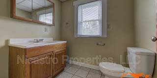 363 E 12th Avenue Gallery 37