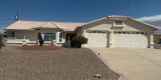 Unfurnished Long Term House- Lakeside of Hwy Gallery 1