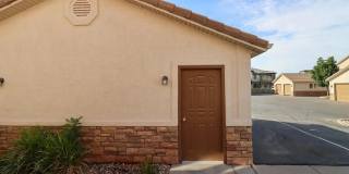 Great Location! Lots of Amenities Gallery 4