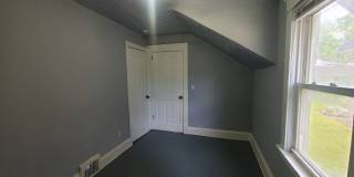 Charming 4-Bedroom Property in Prime Location Gallery 24