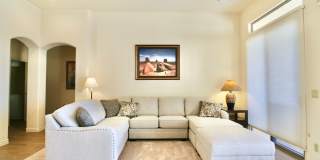 Beautiful Oro Valley Rental with Views! Furnished Gallery 1