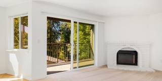 2 Bed, 1 Bath Condo with Easy Access to I-405 2 Bed, 1 Bath Condo with Easy Access to I-405 Gallery 6