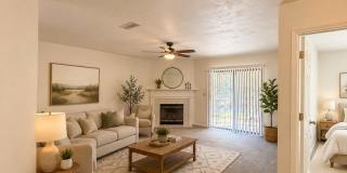 2BR/2BATH Great School Zones! Available Now! Gallery 1