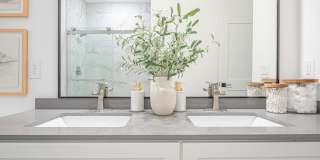 Maverick Modern Apartments Gallery 34