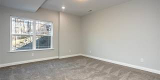 652 N Kansas Street Gallery 23