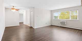 Carriage House Apartments Gallery 3