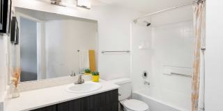 Boulevard @4201 Apartments Gallery 10