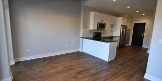 3833 N Broadway Gallery 79