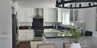3 Bedroom Plus Home with Roof Top Deck Gallery 43