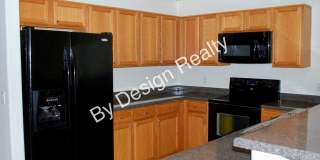 Modern 4 Bed 5 Bath Near UofA – Private Baths & Off-Street Parking Gallery 10