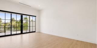 885 NE 76th St Gallery 26