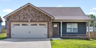 Pet Friendly Three Bedroom! Gallery 1