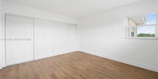 141 NE 10 AVENUE Gallery 24