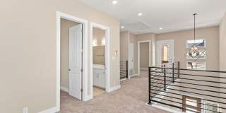 Luxury 3/2.5 Townhome Gallery 22