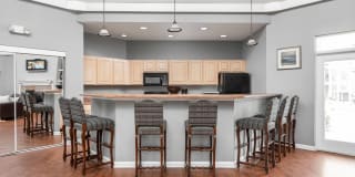 Runaway Bay Apartments Gallery 21