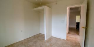 2 Bed 1 Bath Home with Private Fenced Backyard! Gallery 7