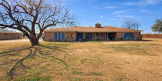 Comfortable 3 bedroom, 2 bath home in the WALL SCHOOL DISTRICT! AVAILABLE NOW! Gallery 1