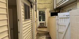 227 S DURHAM Street S Gallery 17