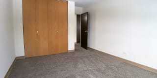 East River Plaza Gallery 17