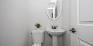 Galbraith Pointe Apartments and Townhomes Gallery 36