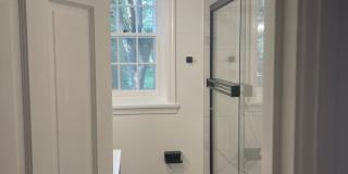 Spacious 3BR Condo in Washington Gallery 9