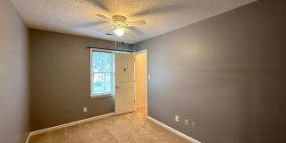 928 Heatherstone Drive Gallery 17