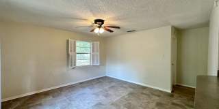 Viewable May 6th!  Small Pets Accepted! Gallery 4