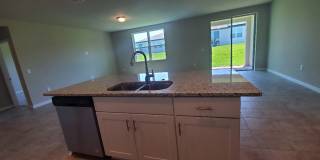 4-Bedroom, 2.-Bathroom in Winter Haven Gallery 9