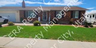 Move-In Discount!!! 5 Bedroom - 3 bathroom Gallery 1