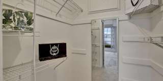 2727 Yacht Club Boulevard Gallery 27