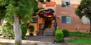 1010 Raleigh Apartments Gallery 1