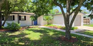 FOR RENT!!! SIMPLY STUNNING AND SPACIUS 3 BED 2 BATH SINGLE FAMILY HOME.. Gallery 1