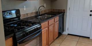 Mountain View 2 Bedroom 1 Bath Duplex on a Hill Gallery 78