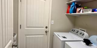Wonderful 3 bed , 2 bath in Sunnyside Area Gallery 30