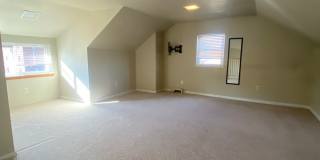 4 Bedroom/ 2 Bathroom House in Dormont Available 7/1/2026 Gallery 13