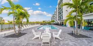 Hidden Lake Gallery 1