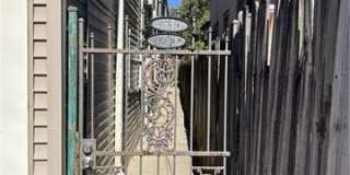 8123 BELFAST Street Gallery 1