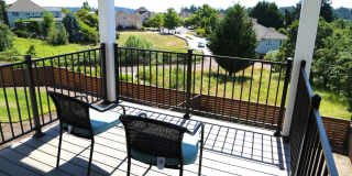 Short Term Leases! Furnished, Low Maintenance, Sweeping Views Gallery 1