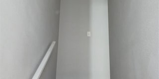 2004 Pecan Street Gallery 8