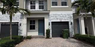 135 SW 171st Ln, PEMBROKE PINES, FL 33027 Gallery 1