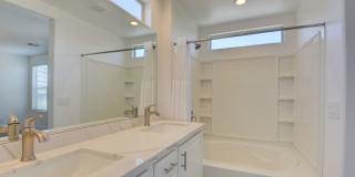 2 Story 2 Bedroom Gated Community Amazing Location Gallery 22