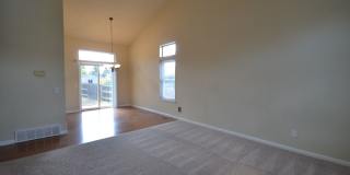 4 Bedroom Home in D20! Gallery 3