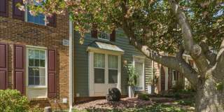 1490 AUTUMN RIDGE Circle Gallery 1