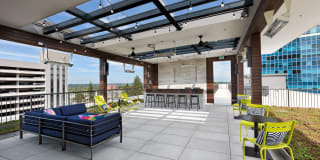 Flats at 703 Gallery 9