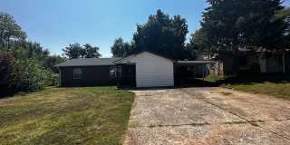 ****This Home Accepts Section 8**** Come tour this recently upgraded 3 bedroom 1 bath home in Del City Gallery 1