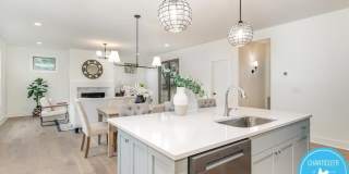 2307 Broad Street Gallery 13